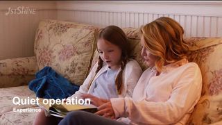 Moderne witte plafondventilator, stil DC-motor LED-licht