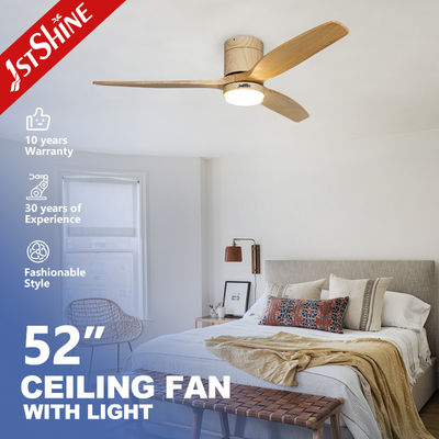 kopen Energiebesparende 52in Flush Mount LED Plafondventilator Met Massive Wood Blades online vervaardiging