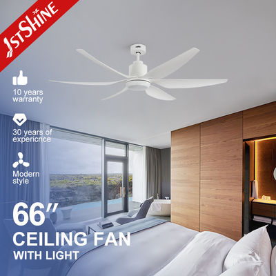 Kleurtemperatuur 3000k 66-inch LED plafondventilator met dimbaar licht en witte ABS-bladen
