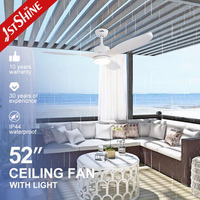 Goede prijs 3 plastic Bladen Witte LEIDENE Plafondventilator, Waterdichte Plafondventilator met Lichte gelijkstroom-Motor online