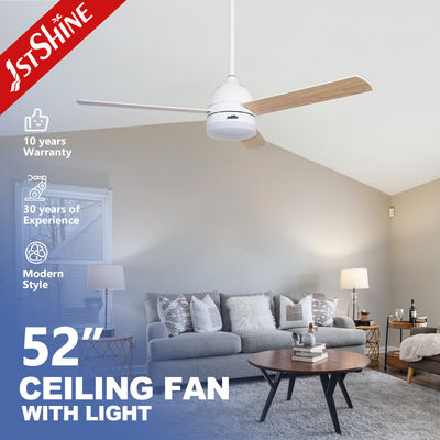 50W Indoor afstandsbediening Moderne LED plafondventilator met 3 MDF-bladen